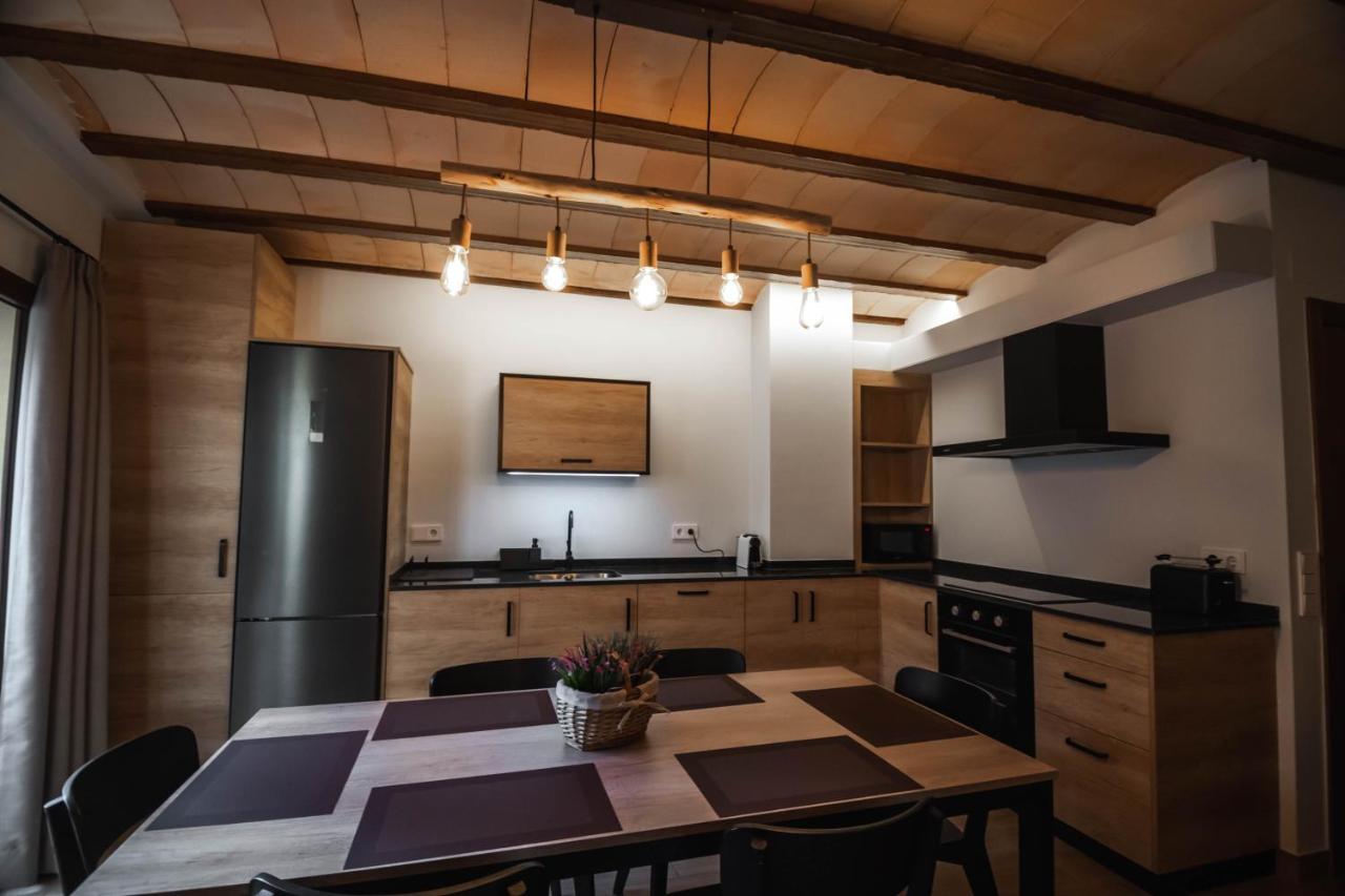 Cal Negret Rural Apartments Alos de Balaguer ภายนอก รูปภาพ